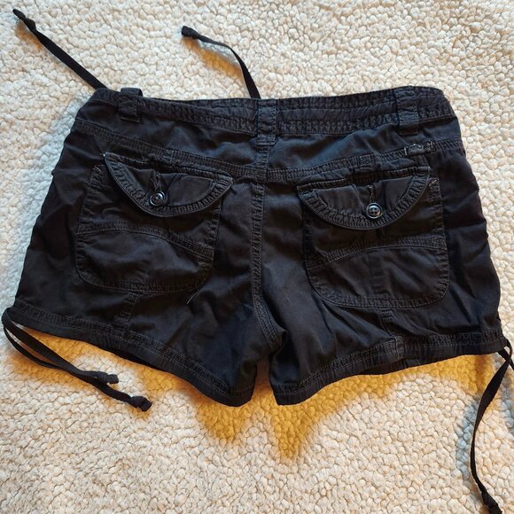 Womens shorts - Picture 4 of 4